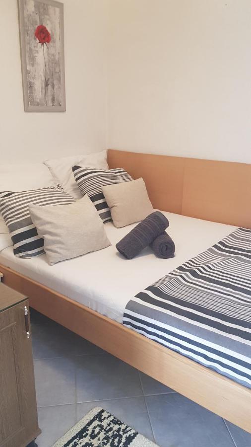 Apartment Simpatico Vir Kültér fotó